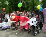 Дефиле колясок и ЮИД СГТРК 2011 Дефиле колясок и ЮИД СГТРК 2011
